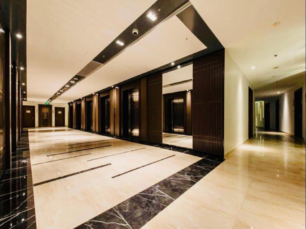 Panorama Lyn Beachfront Apartment Nha Trang Exterior photo