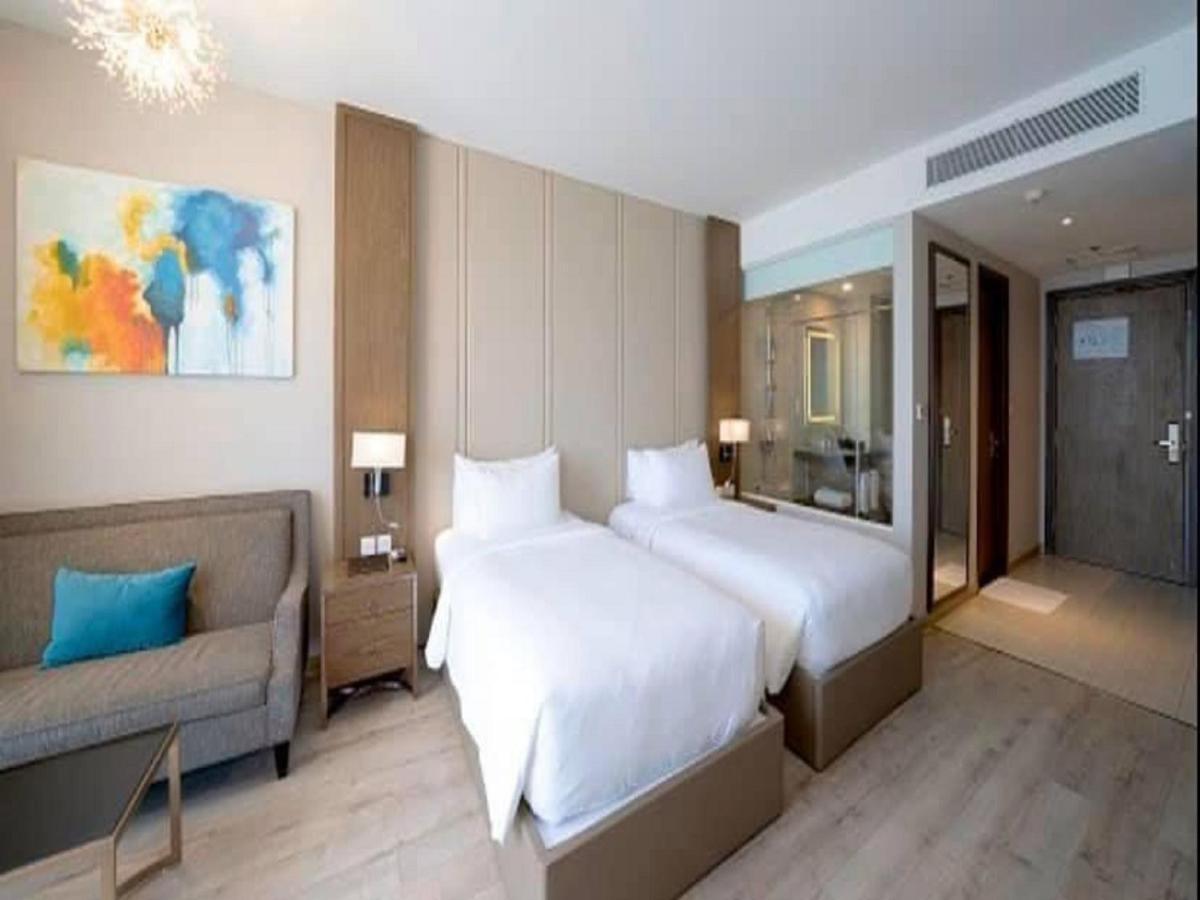 Panorama Lyn Beachfront Apartment Nha Trang Exterior photo
